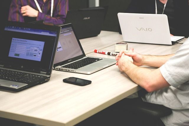 business-to-business o B2B