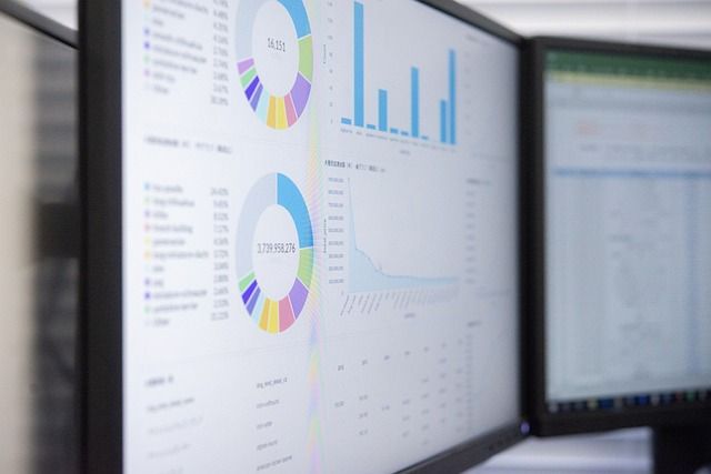 El análisis de datos para optimizar una estrategia de marketing híbrido